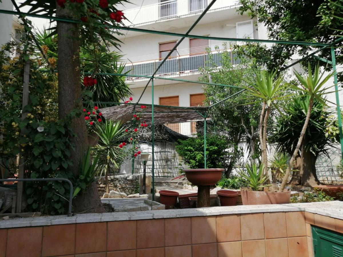 Appartamento Il Giardino Della Nonna Alberobello Esterno foto
