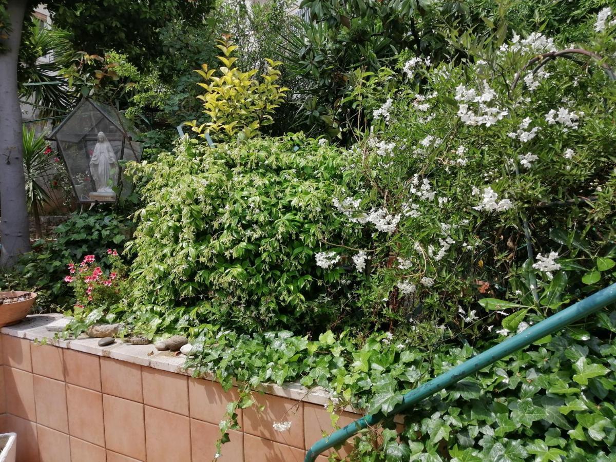 Appartamento Il Giardino Della Nonna Alberobello Esterno foto