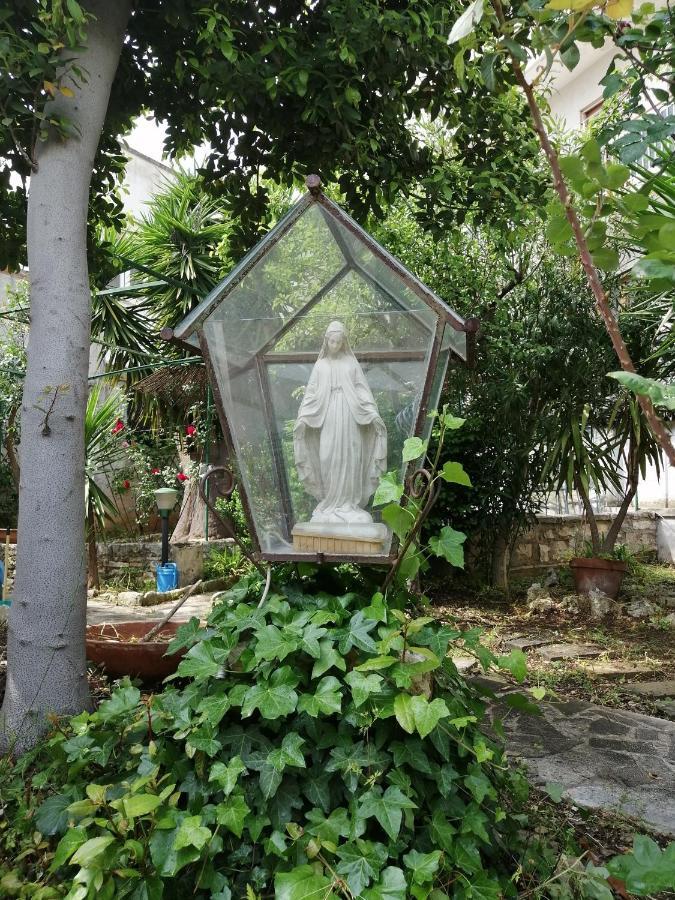 Appartamento Il Giardino Della Nonna Alberobello Esterno foto